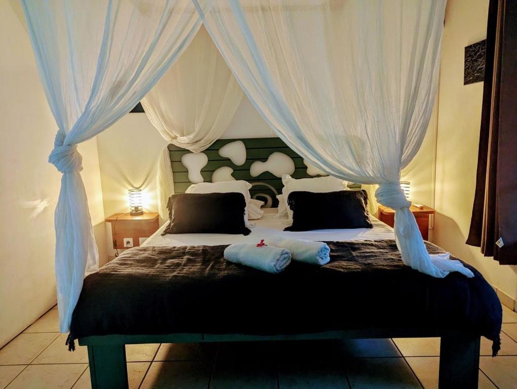 Sur L'Anse Terre-De-Haut Quarto foto